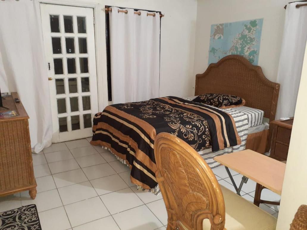 Calinago Friendly Family Sxm Bed & Breakfast ฟิลิปส์เบิร์ก ภายนอก รูปภาพ