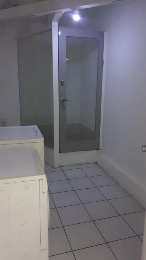 Calinago Friendly Family Sxm Bed & Breakfast ฟิลิปส์เบิร์ก ภายนอก รูปภาพ